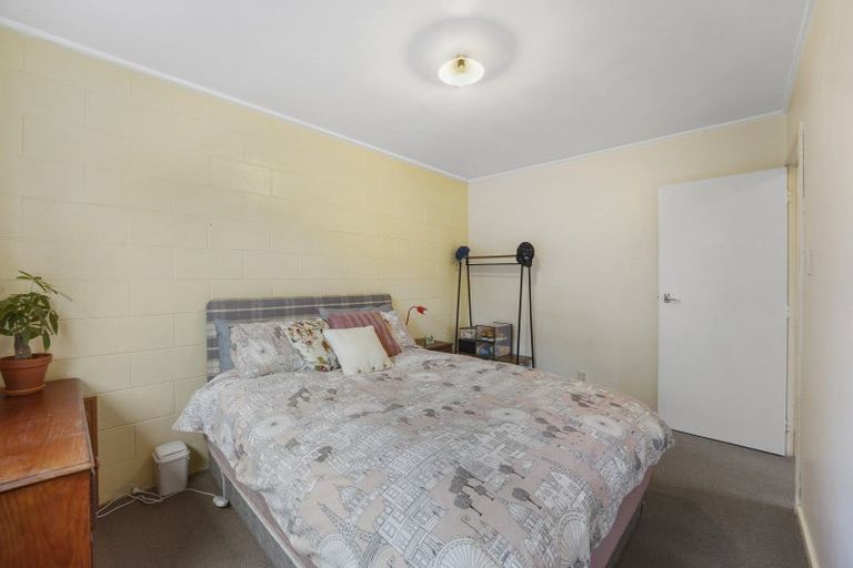 Photo of property in 21a Oakleigh Street, Maungaraki, Lower Hutt, 5010