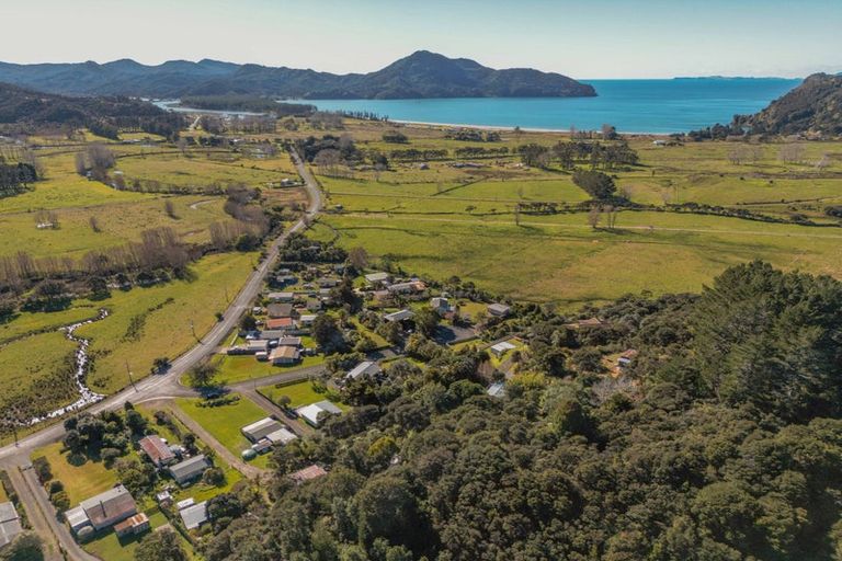 Photo of property in 4 Moana Crescent, Kennedy Bay, Coromandel, 3583