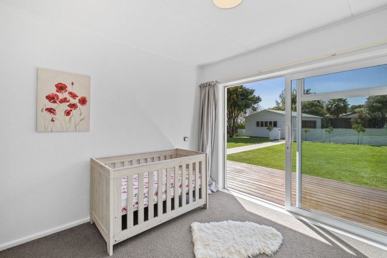Photo of property in 12 Margaret Avenue, Havelock North, 4130