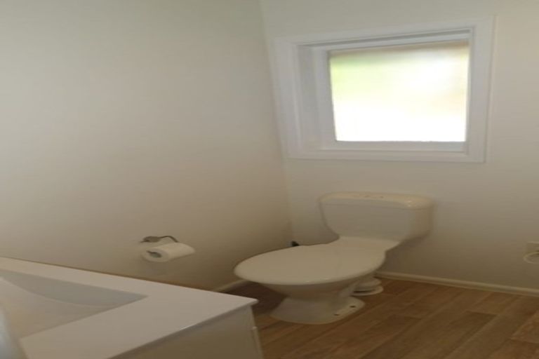 Photo of property in 2/9 Wadeley Road, Ilam, Christchurch, 8041