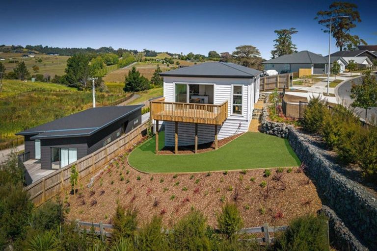 Photo of property in 25 Kia Kaha Drive, Snells Beach, 0920