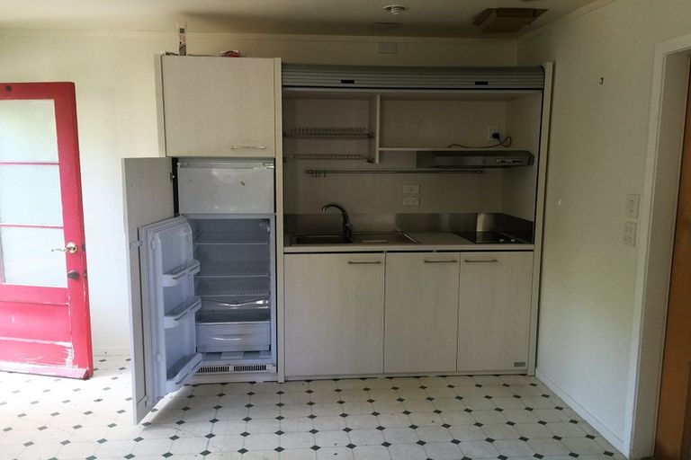 Photo of property in 15 Mamari Road, Whenuapai, Auckland, 0618