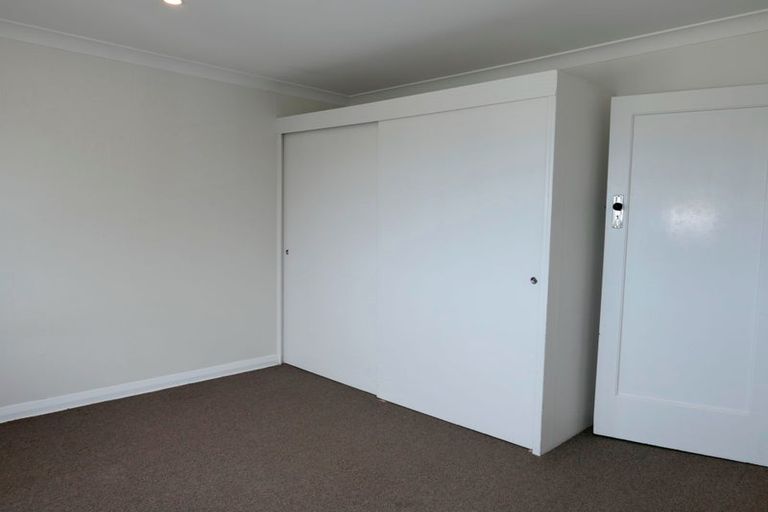 Photo of property in 9 Upper Lewisville Terrace, Thorndon, Wellington, 6011