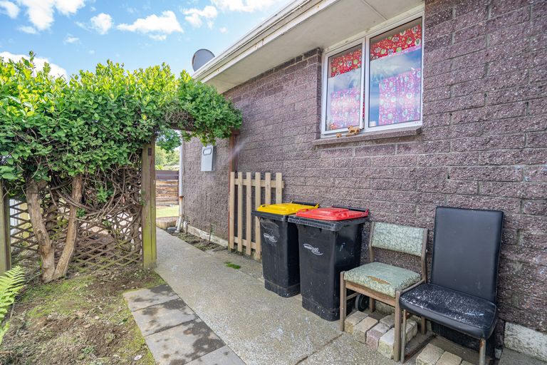 Photo of property in 54 Paisley Street, Kew, Invercargill, 9812