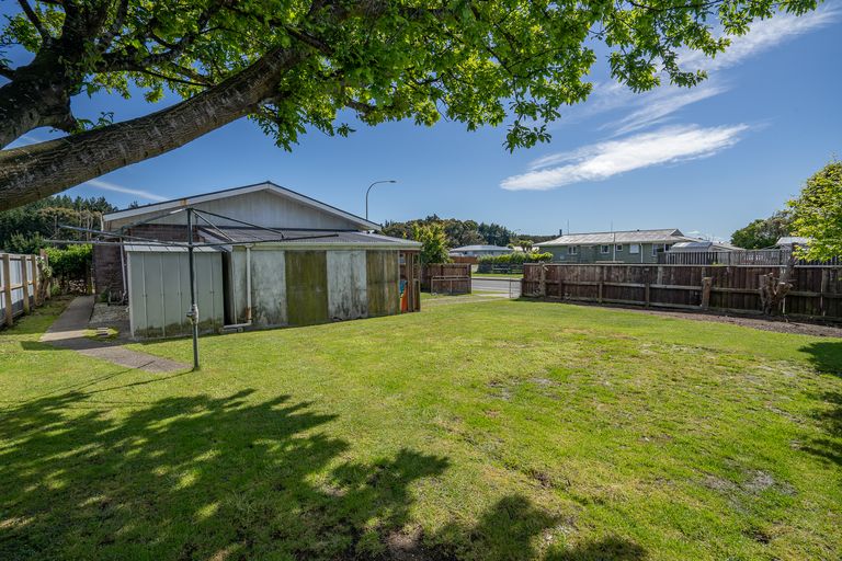Photo of property in 54 Paisley Street, Kew, Invercargill, 9812