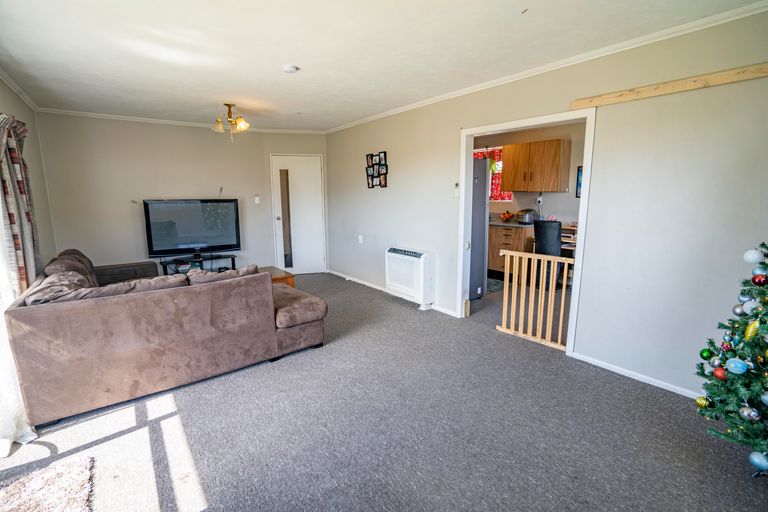 Photo of property in 54 Paisley Street, Kew, Invercargill, 9812