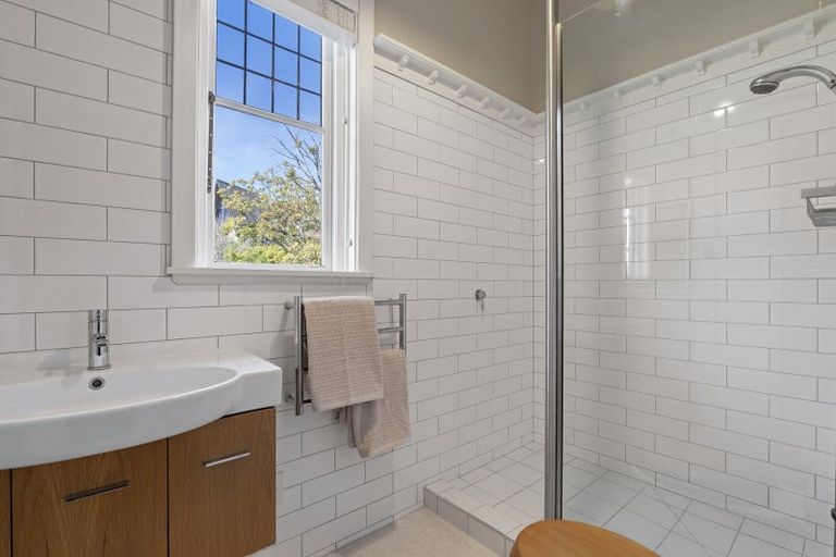 Photo of property in 14 Macmillan Avenue, Cashmere, Christchurch, 8022