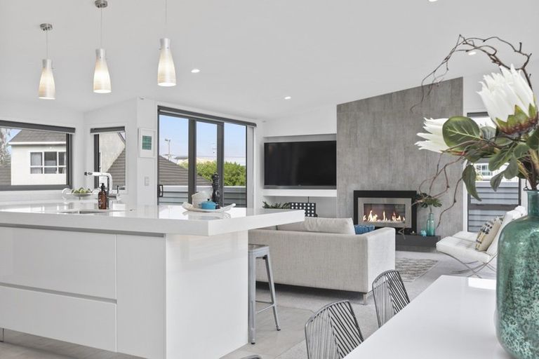 Photo of property in 199b Marine Parade, Mount Maunganui, 3116