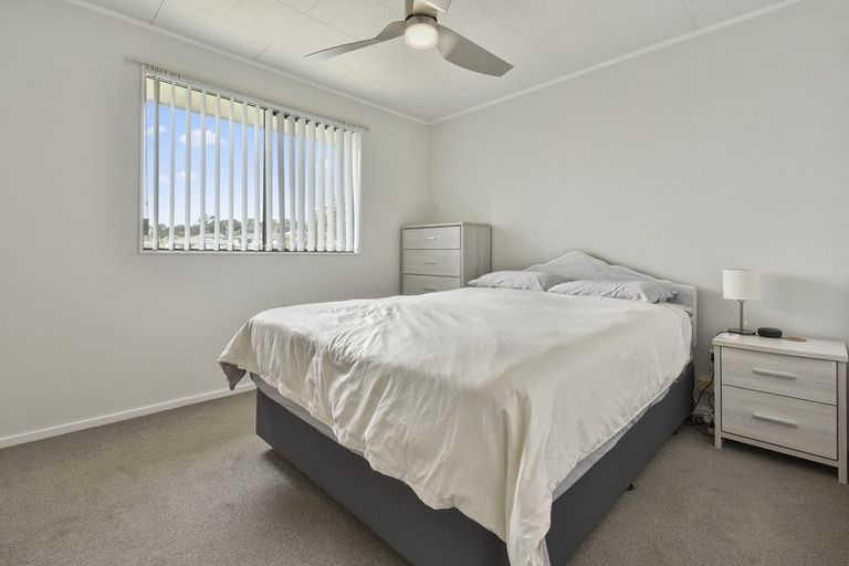 Photo of property in 1/21 Mataura Place, Clover Park, Auckland, 2019