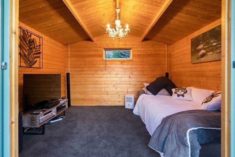 Photo of property in 2/23 Rawhiti Road, Manly, Whangaparaoa, 0930