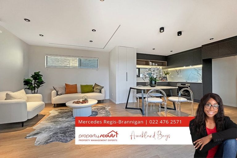 Photo of property in 2/12 Manuwai Road, Torbay, Auckland, 0630