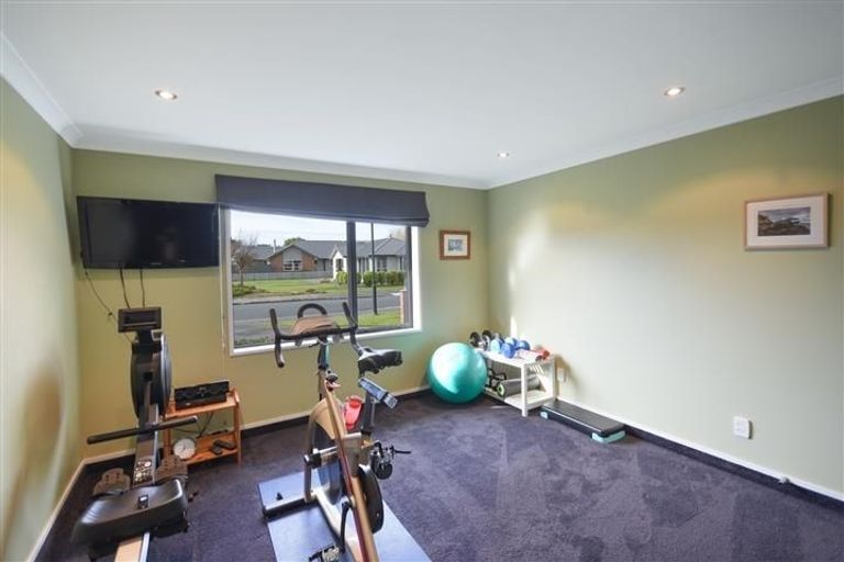 Photo of property in 7 William James Close, Mosgiel, 9024