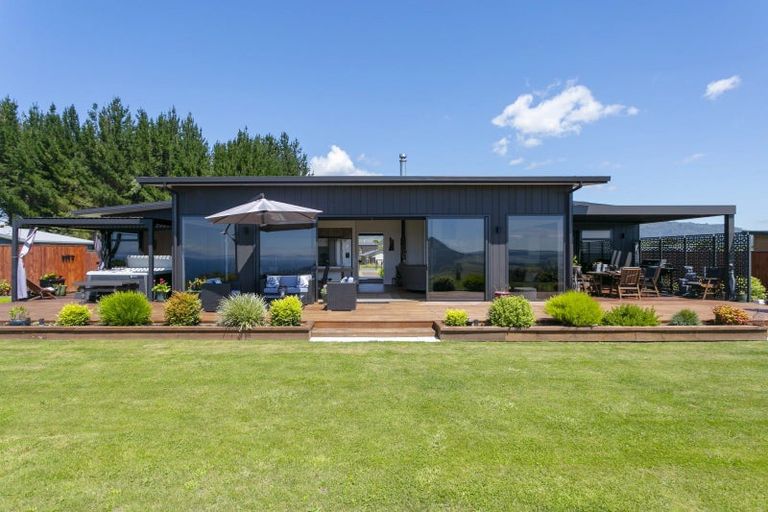 Photo of property in 21 Rangikatea Road, Omori, Turangi, 3381
