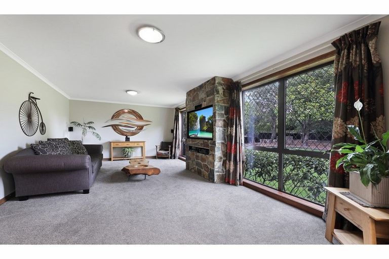 Photo of property in 58 Buckleys Road, Rangiora, 7400