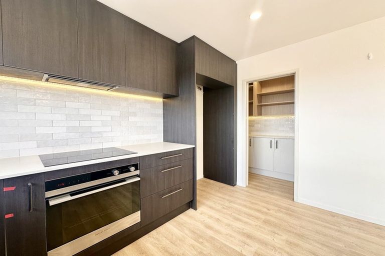 Photo of property in 15 Mcdowell Crescent, Hillcrest, Auckland, 0627