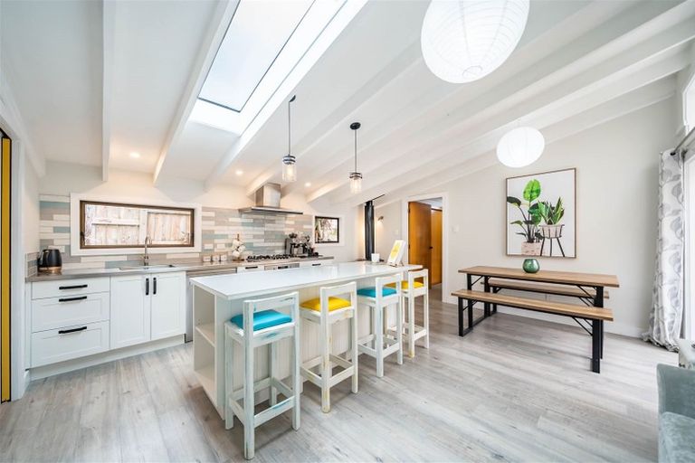 Photo of property in 38 Jocelyn Crescent, Pinehaven, Upper Hutt, 5019