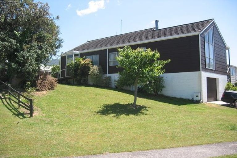 Photo of property in 19 Tawavale Street, Pukehangi, Rotorua, 3015
