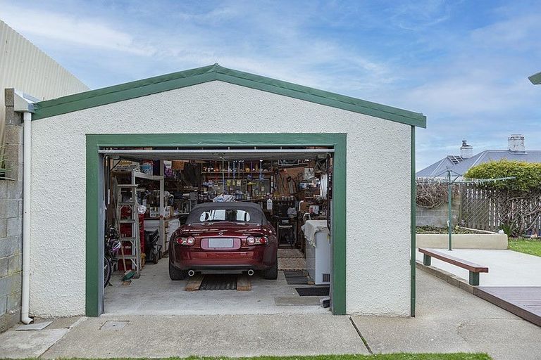 Photo of property in 2 Earn Street, Oamaru North, Oamaru, 9400