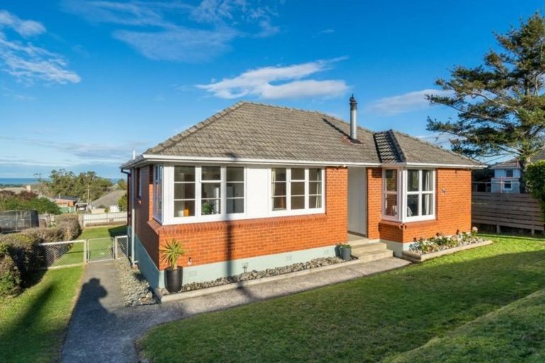 Photo of property in 2 Ballantyne Street, Waverley, Dunedin, 9013