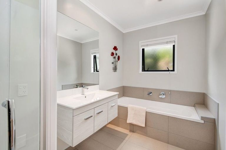 Photo of property in 30 Cape Cod Drive, Gulf Harbour, Whangaparaoa, 0930