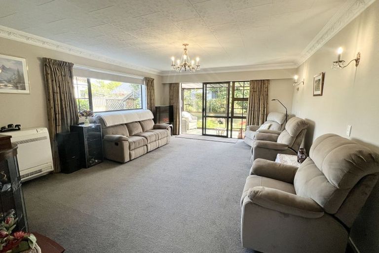 Photo of property in 92 Newcastle Street, Windsor, Invercargill, 9810