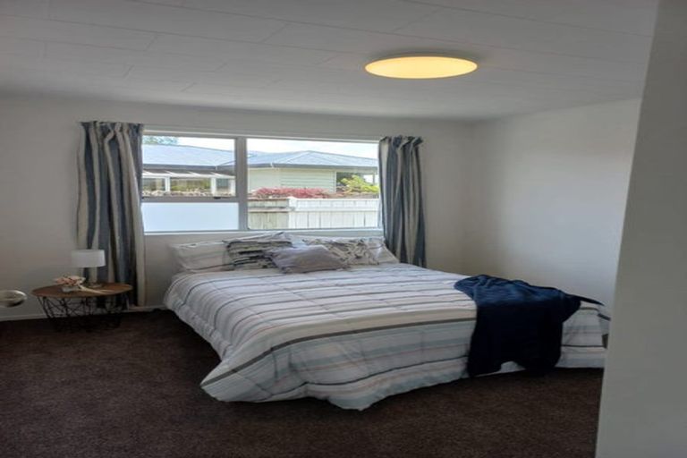 Photo of property in 1/21 Denver Grove, Totara Park, Upper Hutt, 5018