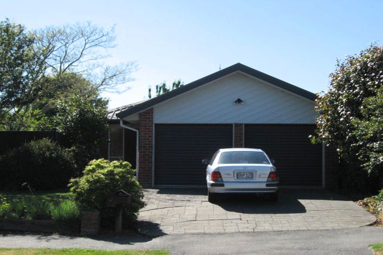 Photo of property in 4 Westgrove Avenue, Avonhead, Christchurch, 8042