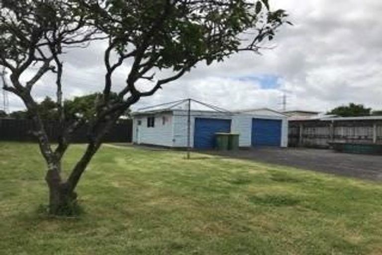 Photo of property in 27 Harwood Crescent, Otara, Auckland, 2023