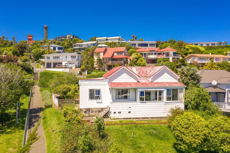 Photo of property in 30 Hipango Terrace, Durie Hill, Whanganui, 4500