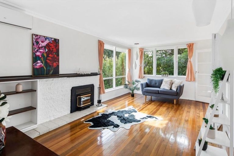 Photo of property in 100 Helston Road, Paparangi, Wellington, 6037