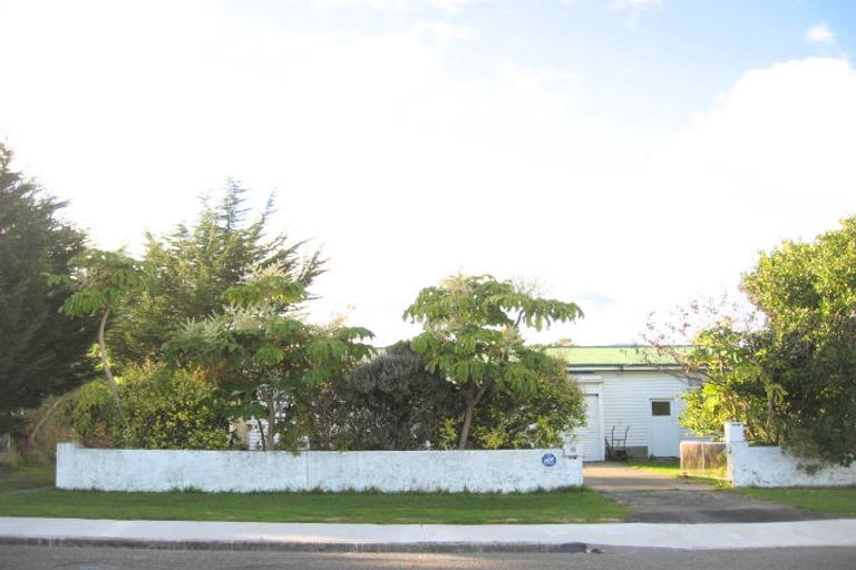 Photo of property in 18 Freemans Road, Otaki, 5512