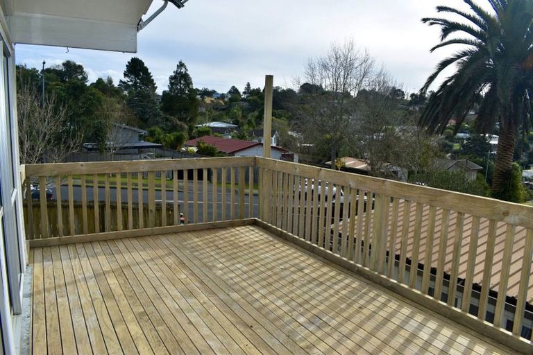 Photo of property in 3 Garton Drive, Massey, Auckland, 0614