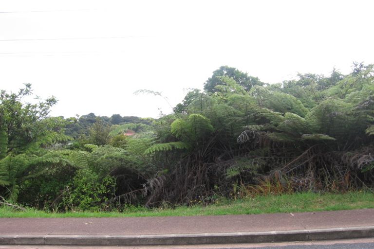 Photo of property in 1 Pacific Parade, Surfdale, Waiheke Island, 1081