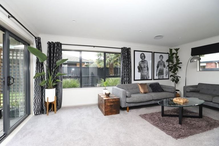 Photo of property in 28 Admiral Crescent, Flagstaff, Hamilton, 3210