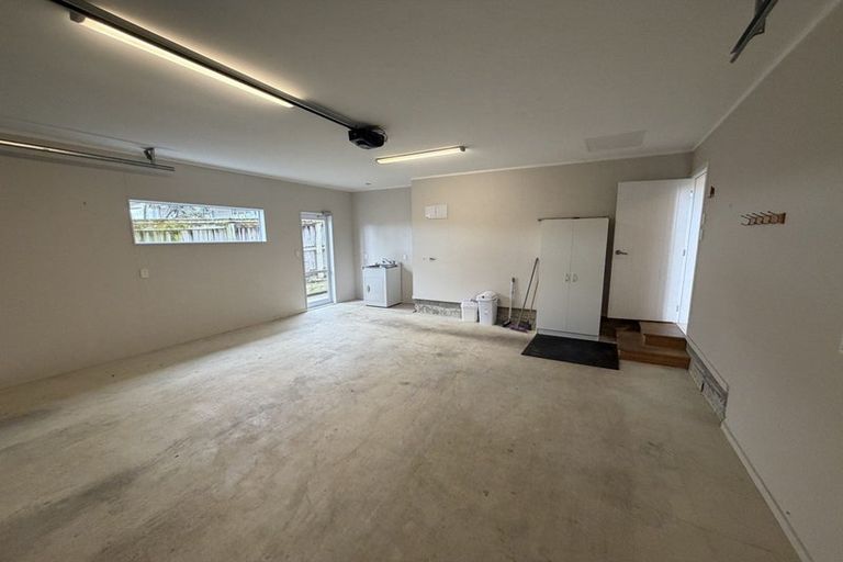 Photo of property in 10 Galea Grove, Kelvin Grove, Palmerston North, 4414