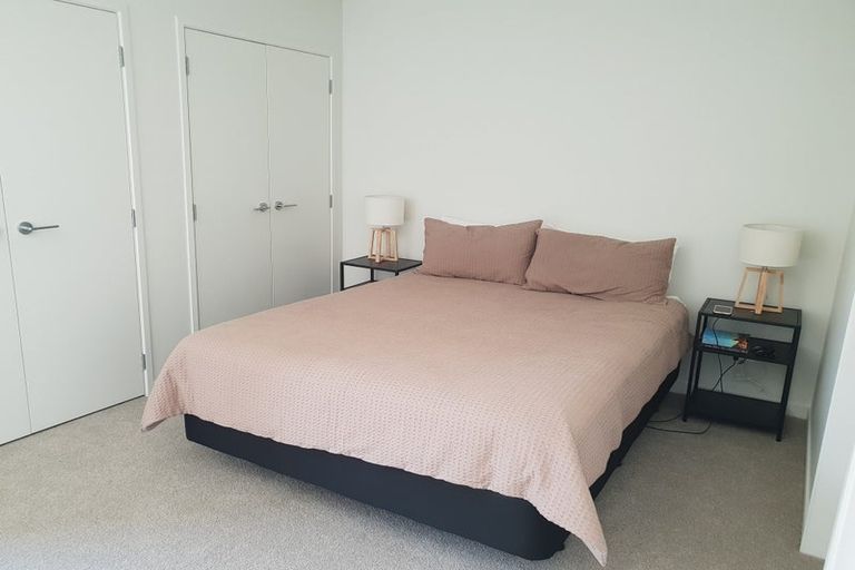 Photo of property in 12 Mcgibbon Lane, Jacks Point, 9371