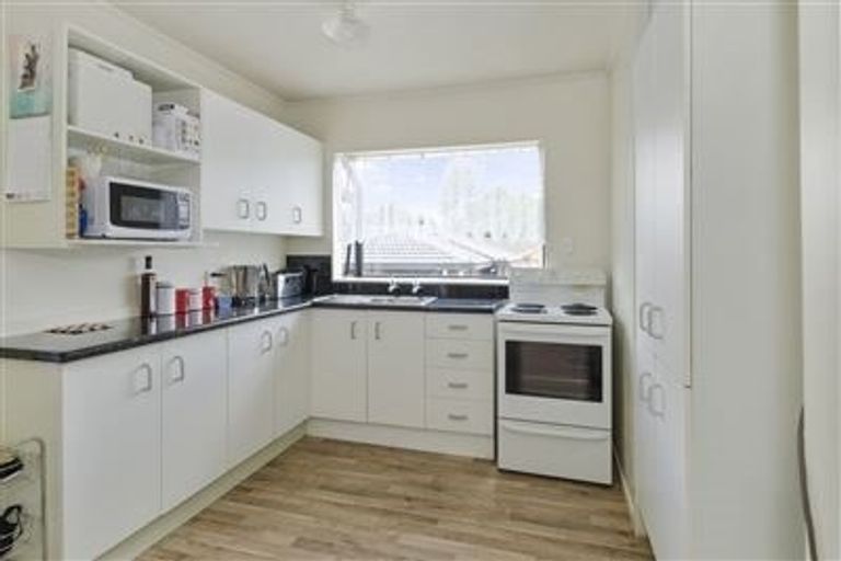 Photo of property in 22 Janese Place, Weymouth, Auckland, 2103