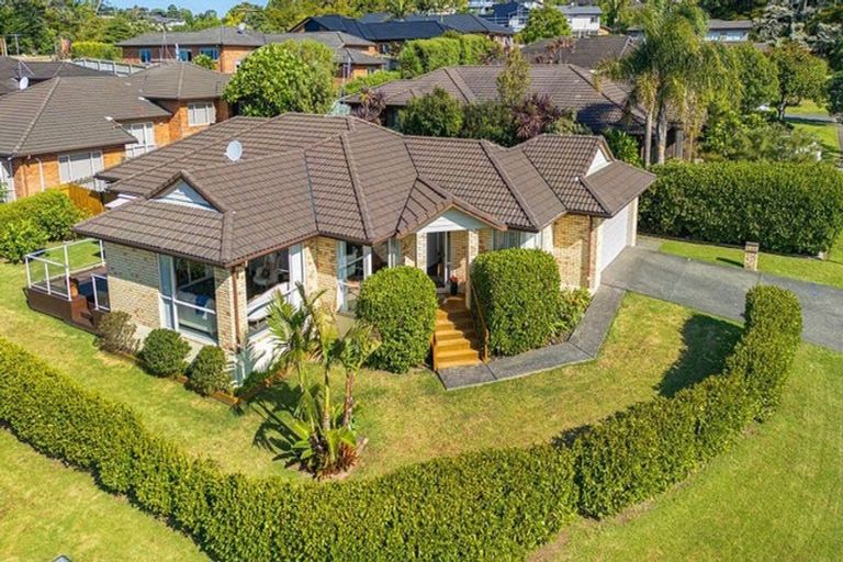 Photo of property in 1 Anchorite Way, Red Beach, 0932