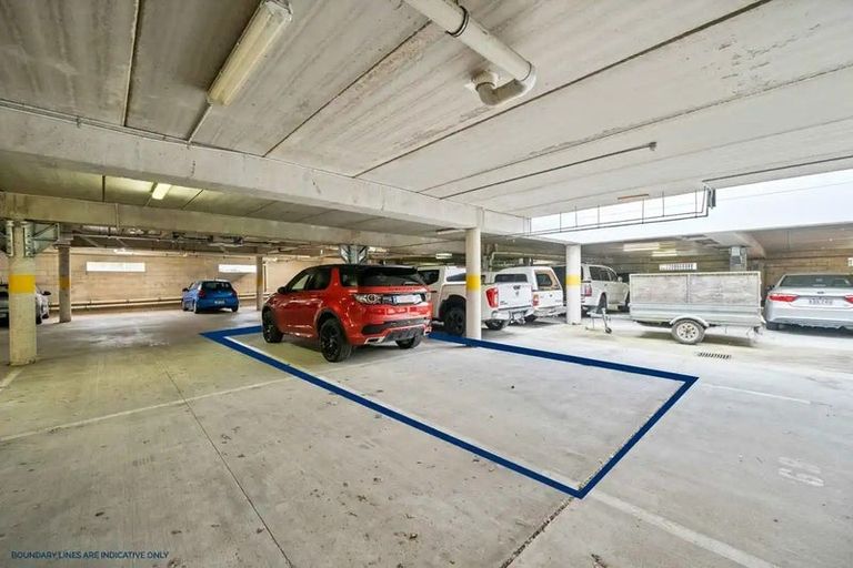 Photo of property in 20/11 Carlos Drive, Flat Bush, Auckland, 2016