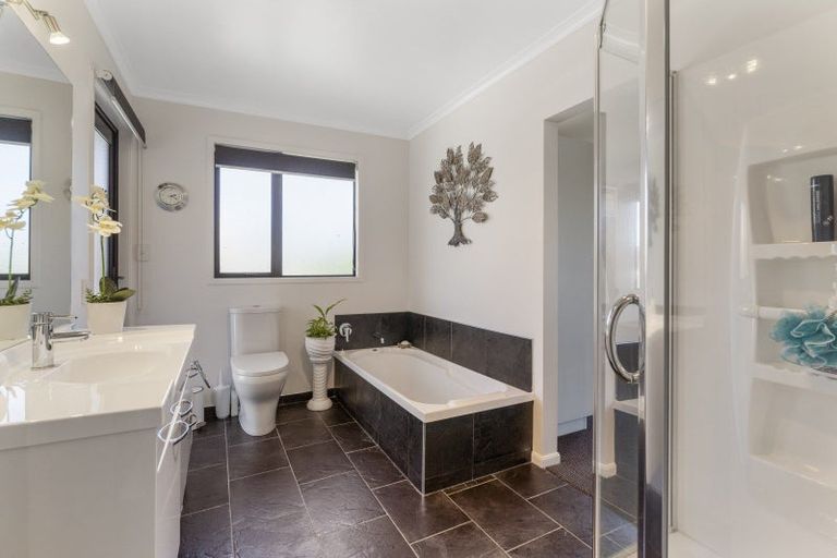 Photo of property in 59 Western Rise, Ohau, Levin, 5570