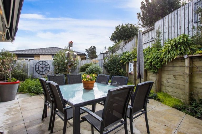 Photo of property in 12 Riverside Place, Katikati, 3129