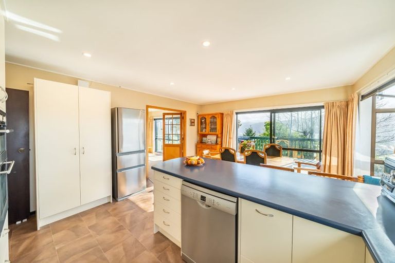 Photo of property in 4 Raynham Way, Silverstream, Upper Hutt, 5019