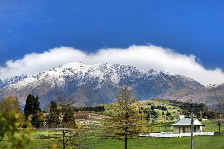 Photo of property in 37 Berkshire Street, Arrowtown, 9302