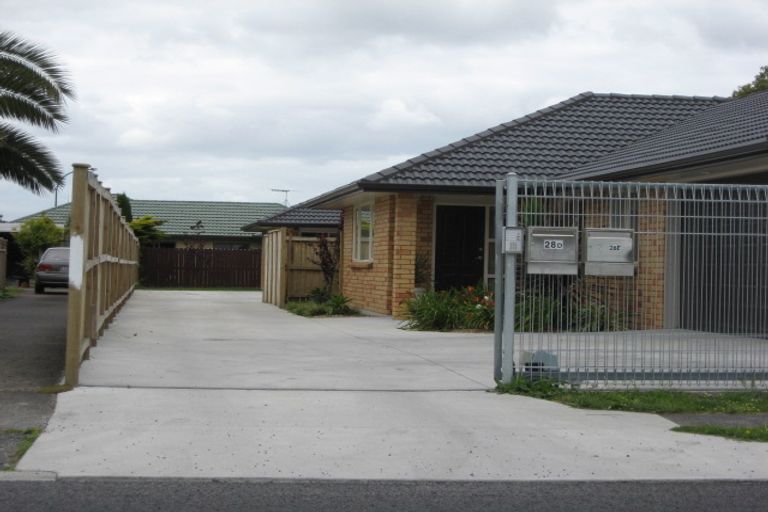 Photo of property in 1/28 Airfield Road, Takanini, 2112