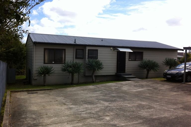 Photo of property in 61a Farquhar Road, Glendene, Auckland, 0602