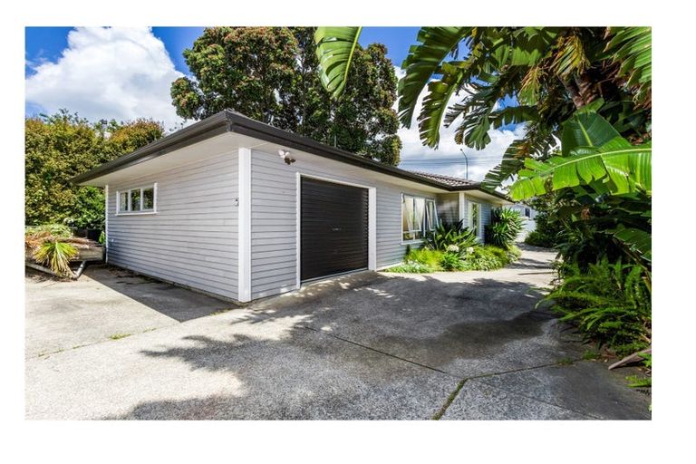 Photo of property in 6 Greville Road, Pinehill, Auckland, 0632