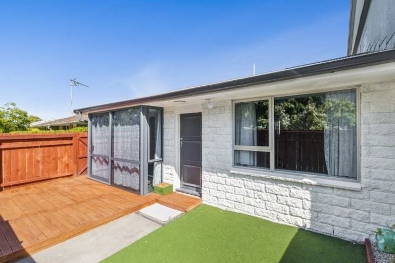 Photo of property in 2/14 Rotherham Street, Riccarton, Christchurch, 8041