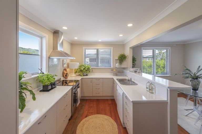 Photo of property in 11 Garden Road, Avalon, Lower Hutt, 5011