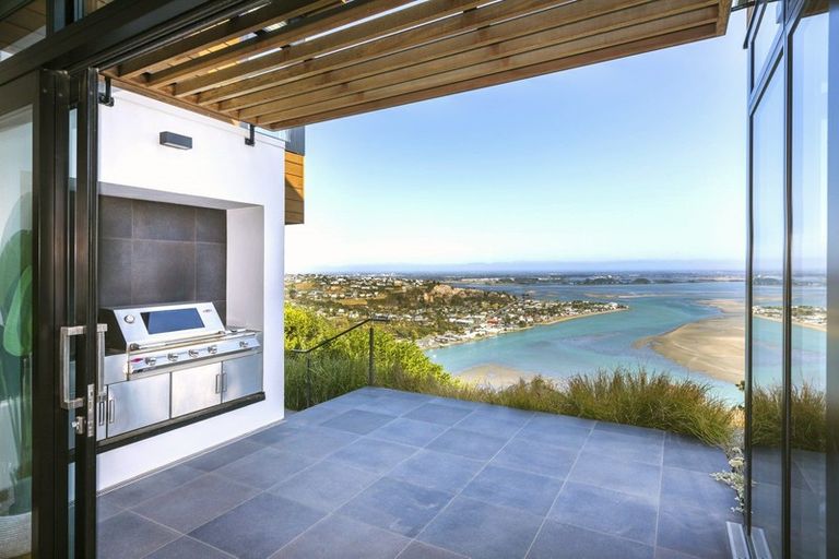 Photo of property in 44 Panorama Road, Clifton, Christchurch, 8081