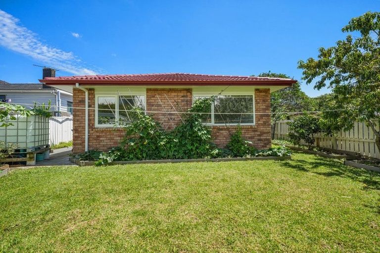 Photo of property in 67a Avenue Road, Otahuhu, Auckland, 1062